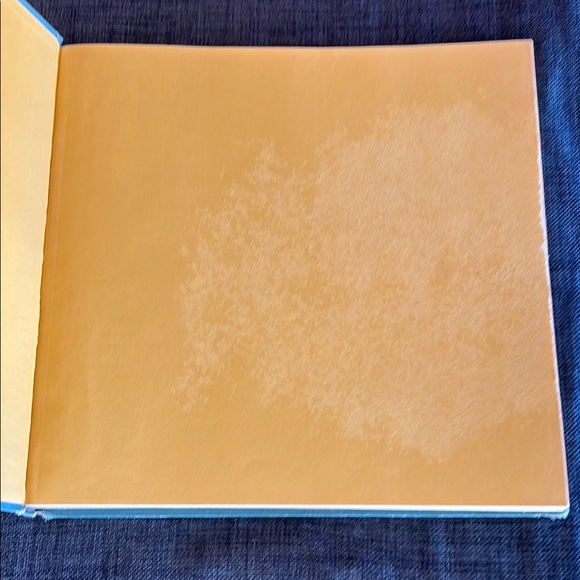 Vintage 1965 John F. Kennedy Book in Green - Picture 5 of 10